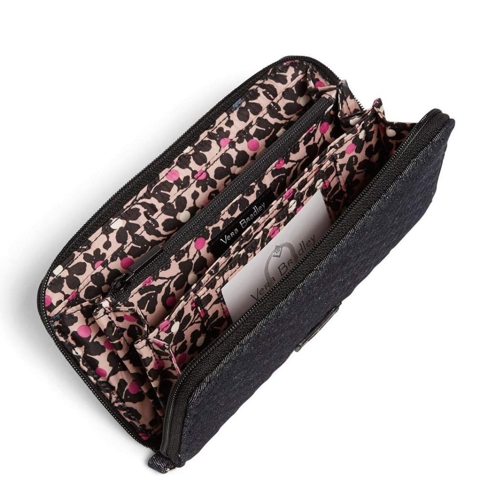 Vera Bradley Iconic 100 RFID Accordion Wallet Wristlet NWT RESTOCKED - Picture 11 of 11